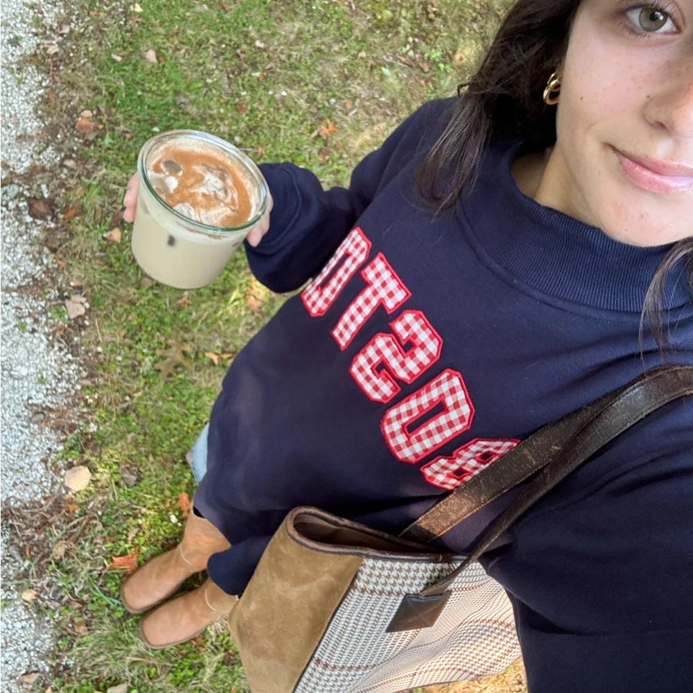 Oversized Mockneck Boston Sweatshirt